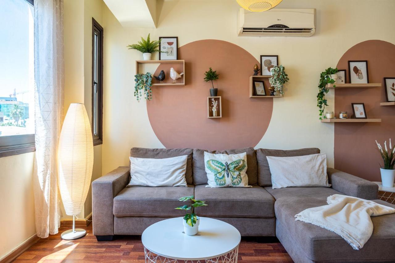 Celine'S 2 Bedrooms Apartment In Larnaca Center Exterior foto