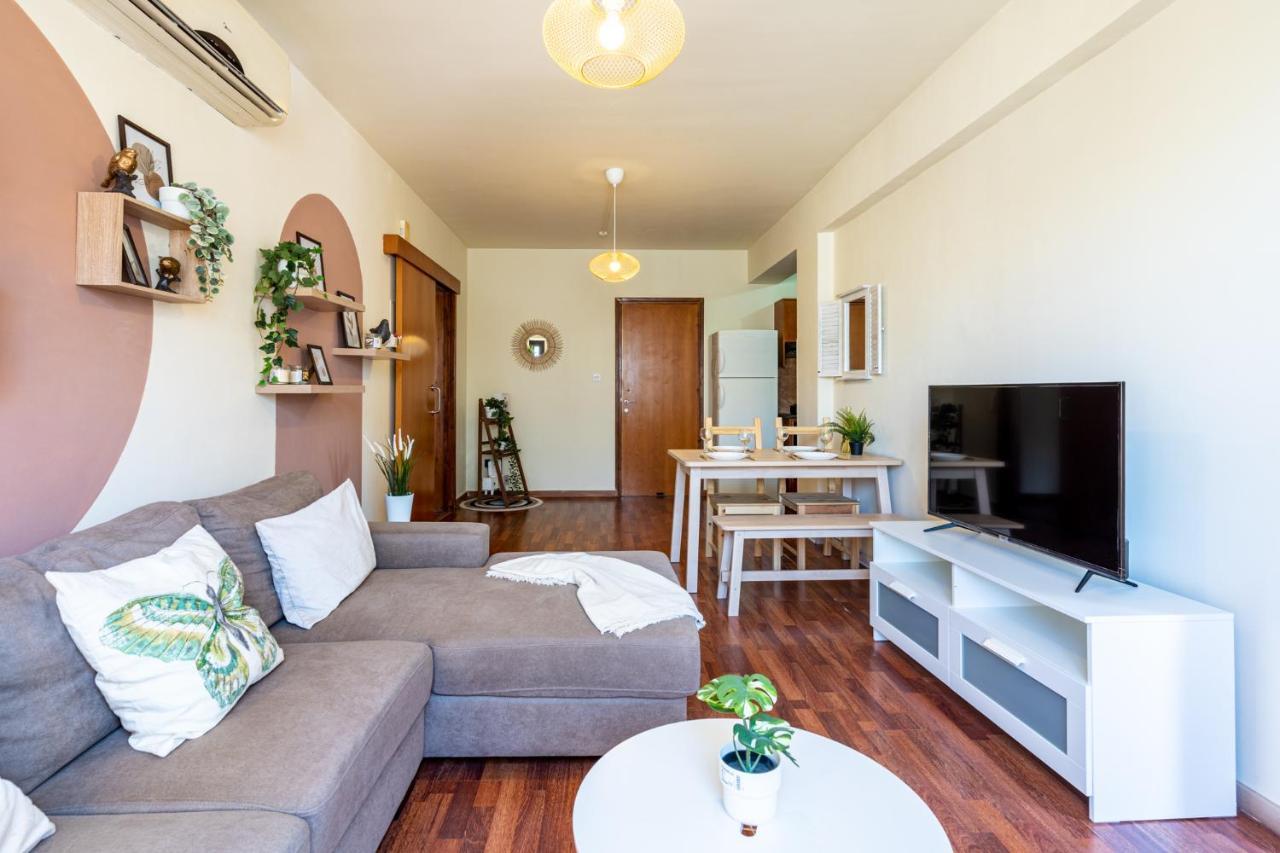 Celine'S 2 Bedrooms Apartment In Larnaca Center Exterior foto