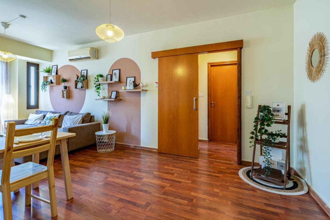 Celine'S 2 Bedrooms Apartment In Larnaca Center Exterior foto